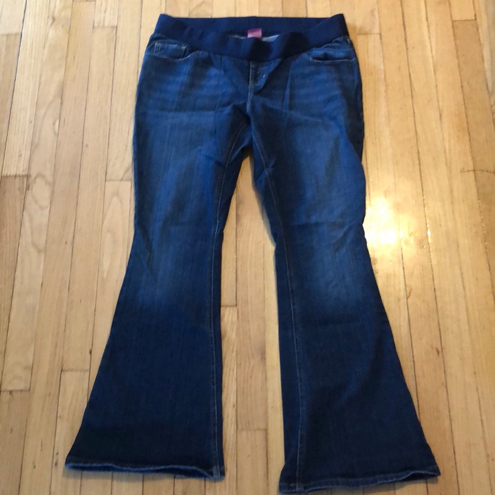 Old Navy maternity jeans